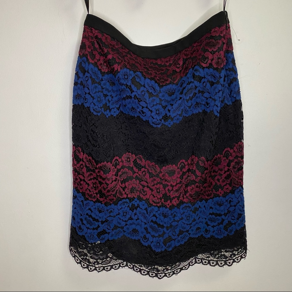 Karl Lagerfeld Paris Lace Pencil Skirt Size 4 - Picture 8 of 8